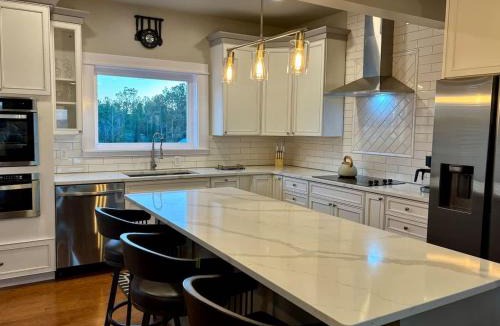 Columbia House | Albemarle Soundfront Retreat