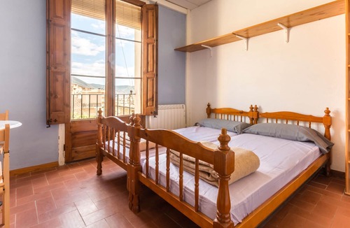 Salas de Pallars Apartment | Alberg La Solana - 13 - Double Room With Two Single Beds (2 Guests)