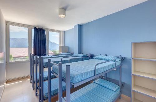 Castell de Mur Hostel | Alberg Montsec-Mur