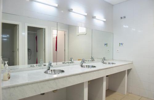 Castell de Mur Hostel | Alberg Montsec-Mur