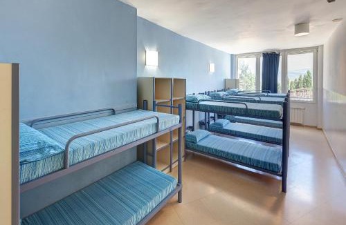Castell de Mur Hostel | Alberg Montsec-Mur