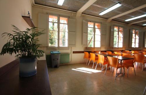 Ribes De Freser Hostel | Alberg Roques Blanques