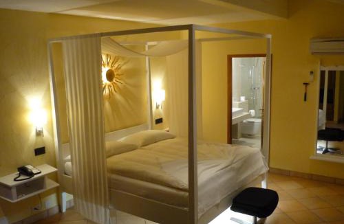 Arcegno Hotel | Albergo Losone