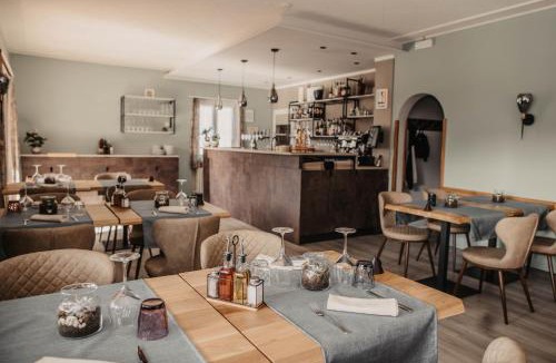 Gerra Hotel | Albergo Ristorante Al Portico