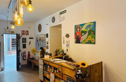 Puente La Reina Hostel | Albergue Estrella Guia