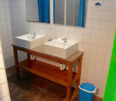 Moratinos Hostel | Albergue San Bruno