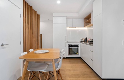 Albert Town Apartment | Albert Abode Summary: