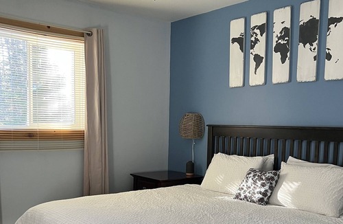 Traverse Bay Cabin | Albert Beach Cabin with Hot Tub - 5 min walk to beach