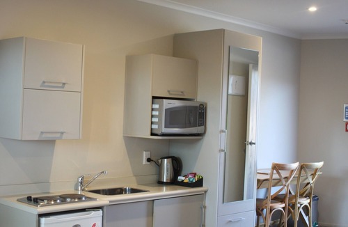 Hamilton East Hotel | Albert Court Motor Lodge