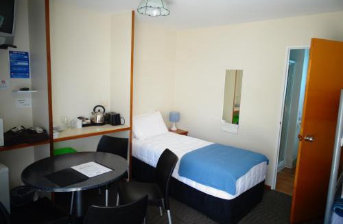 Whitianga Hotel | Albert Number 6