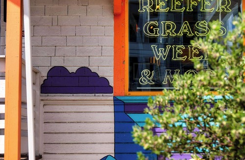 Alberta Arts District Apartment | Alberta Arts Studio | Walk to Cafés & Culture