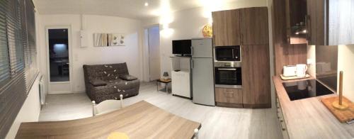Sainte-Eulalie-en-Born House | Albizzia