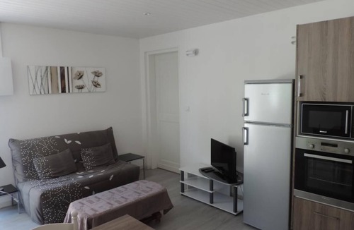 Sainte-Eulalie-en-Born House | Albizzia - Ste-eulalie-en-born