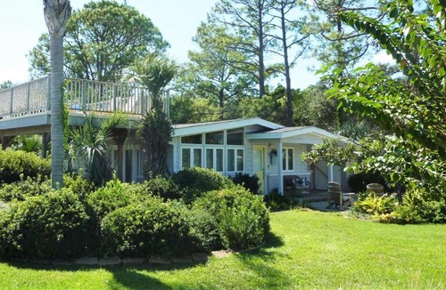 Jekyll Island House | ALBRIGHT-GRACE COTTAGE by Jekyll Realty