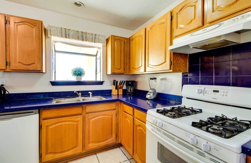 Paradise Hills Civic Cottage | Albuquerque Home w/Spacious Yard & Fire Pit!