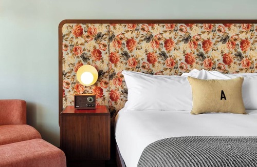 Albuquerque Original Townsite Hotel | Albuquerque Modern Retreat for Solo Travelers or Couples | Free Parking