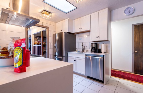 Nob Hill House | Albuquerque Oasis in Nob Hill w/Private Back Yard Golf, Theater, & Game Room