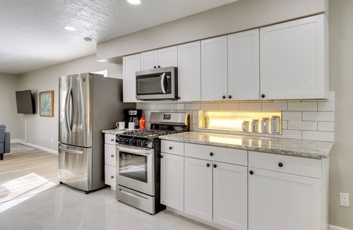 Ventana Ranch House | Albuquerque Oasis: Pool, Hot Tub & Putting Green!