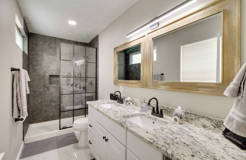 Ventana Ranch House | Albuquerque Oasis: Pool, Hot Tub & Putting Green!