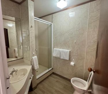 Hamilton North Hotel | Alcamo Motel