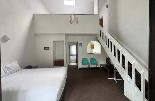 Hamilton North Hotel | Alcamo Motel