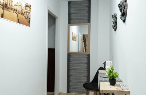 San Basilio Apartment | Alcazar Historical Center IV