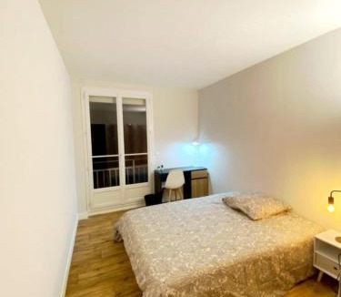 Chateau Apartment | Alcove, 4 Chambres - Proche tram - Centre Nantes