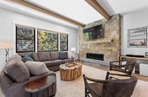 River Run Villa | Alcove 75
