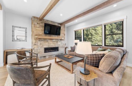 River Run Villa | Alcove 77