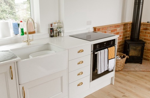 Findon Apartment | Aldaniti For up to 2 Persons