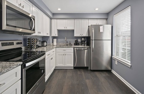 Countryside House | AldenDelight: Work Friendly & 40 Mins to DC