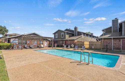 West Arlington House | Alder Stay 3BD Townhome Near AT&T Stadium FIFA