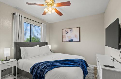 West Arlington House | Alder Stay 3BD Townhome Near AT&T Stadium FIFA