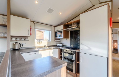 Carlton Miniott Cabin | Alder Waterside Spa (Pet), Thirsk