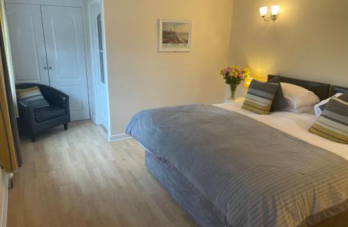 Great Ellingham Bed & Breakfast | Aldercarr Hall