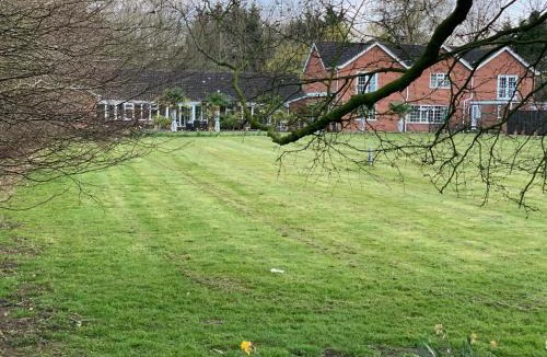 Great Ellingham Bed & Breakfast | Aldercarr Hall