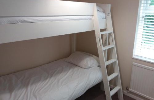 Wells-next-the-Sea Apartment | Alderman Peel High School Bungalow