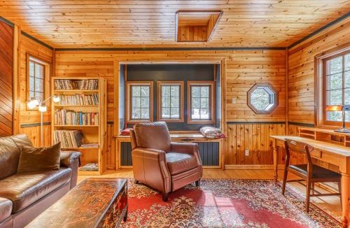 Mount Hood Village House | Alderwood