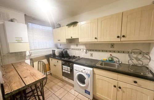 Whitechapel Apartment | Aldgate flats