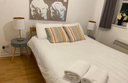 Whitechapel Apartment | Aldgate flats