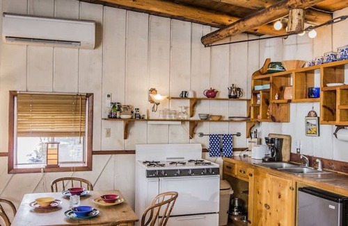 San Cristobal Cabin | ALDOUS HUXLEY CABIN