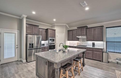 Parker County House | Aledo Home: Covered Patio & Yard, Near Fort Worth!