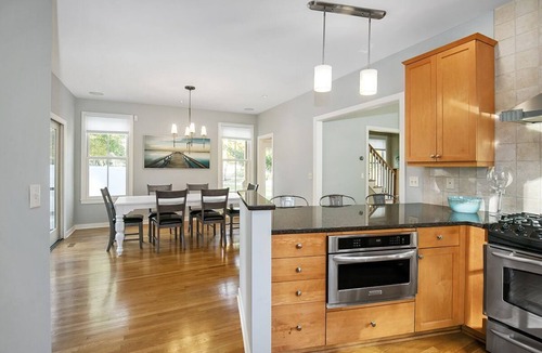 Douglas House | Alex`s Pool House Private Pool & Hot Tub Centrally Located in the Saugatuck