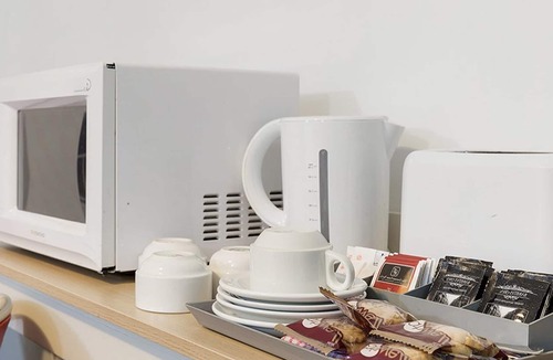 Essendon Hotel | Alexander Motor Inn & Apartments