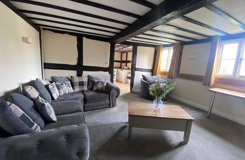 Putley Hotel | Alexander Park Resort