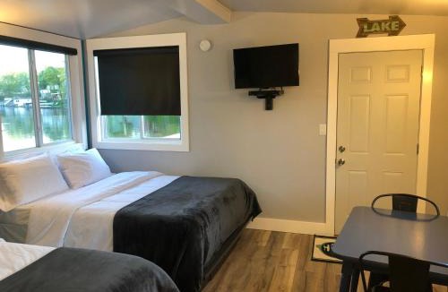 Monticello Apartment | Alexander's Landing