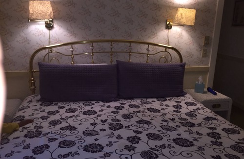 Ashford Hotel | Alexander's Lodge (1 Queen bed, Breakfast Included)