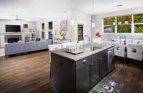 Aloha House | Alexander Villa