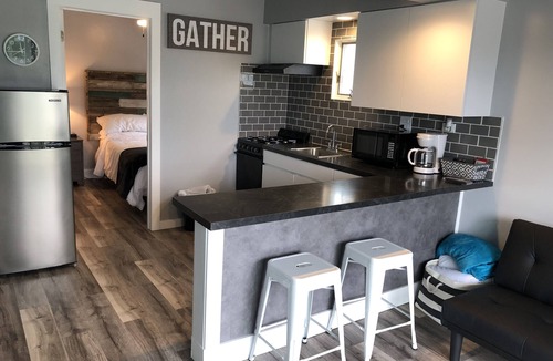 Monticello Hotel | Alexanders Landing