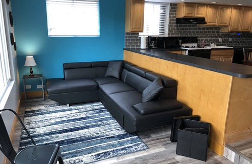 Monticello Hotel | Alexanders Landing